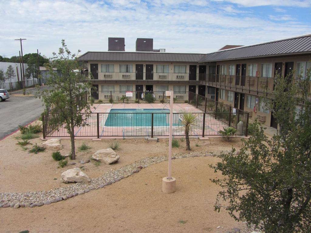 Howard Johnson By Wyndham Odessa Tx Exterior foto