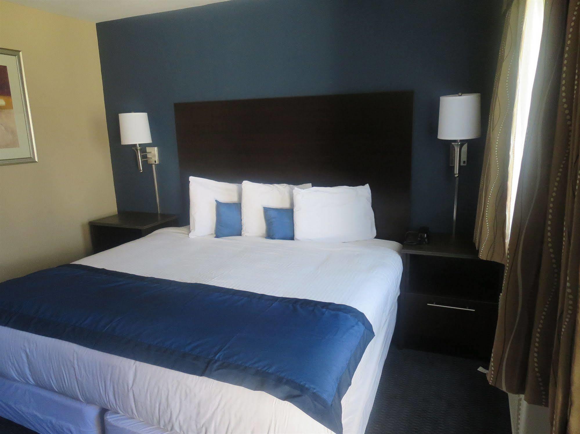Howard Johnson By Wyndham Odessa Tx Exterior foto