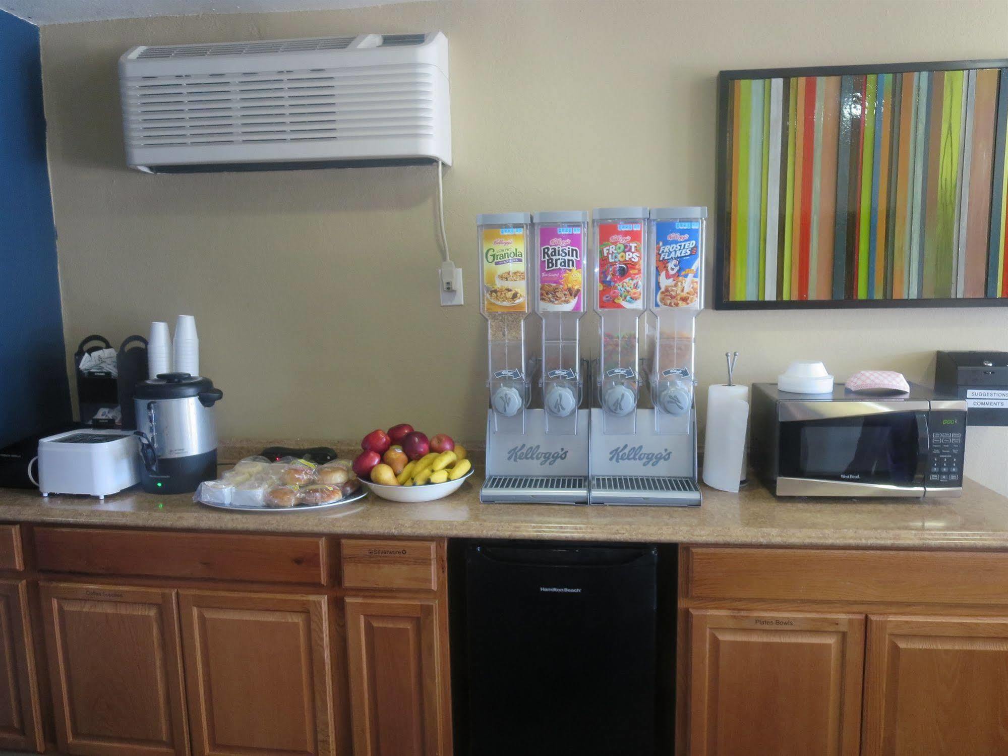 Howard Johnson By Wyndham Odessa Tx Exterior foto