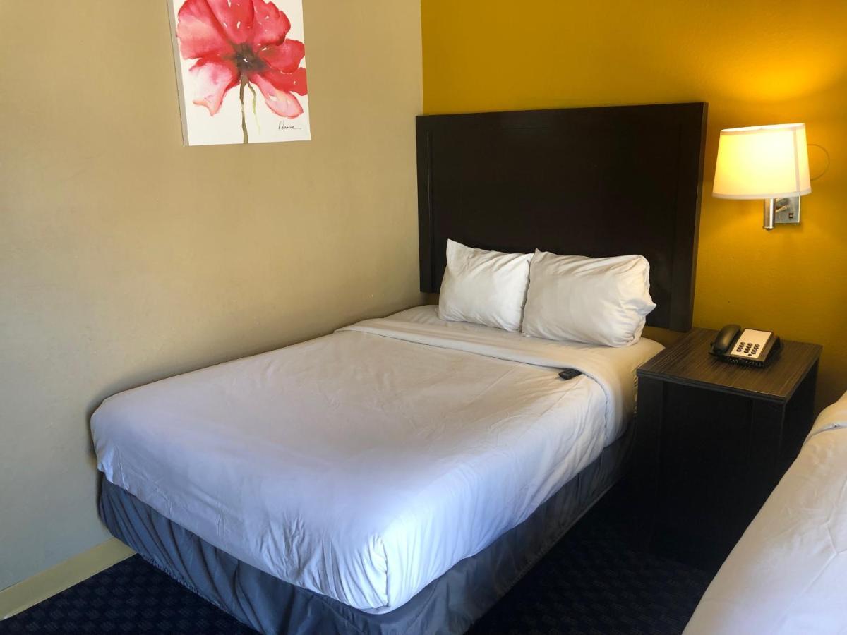 Howard Johnson By Wyndham Odessa Tx Exterior foto